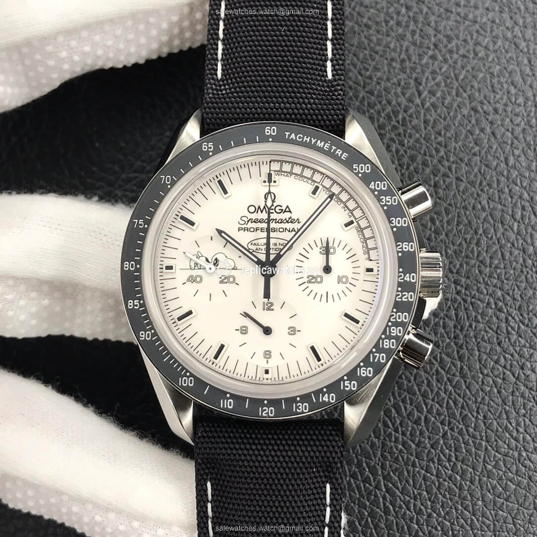 Replica Omega Speedmaster Snoopy Award 311.32.42.30.04.003 OM Factory V2 White Dial Replica Omega Speedmaster Snoopy Award 311.32.42.30.04.003 OM Factory V2 White Dial