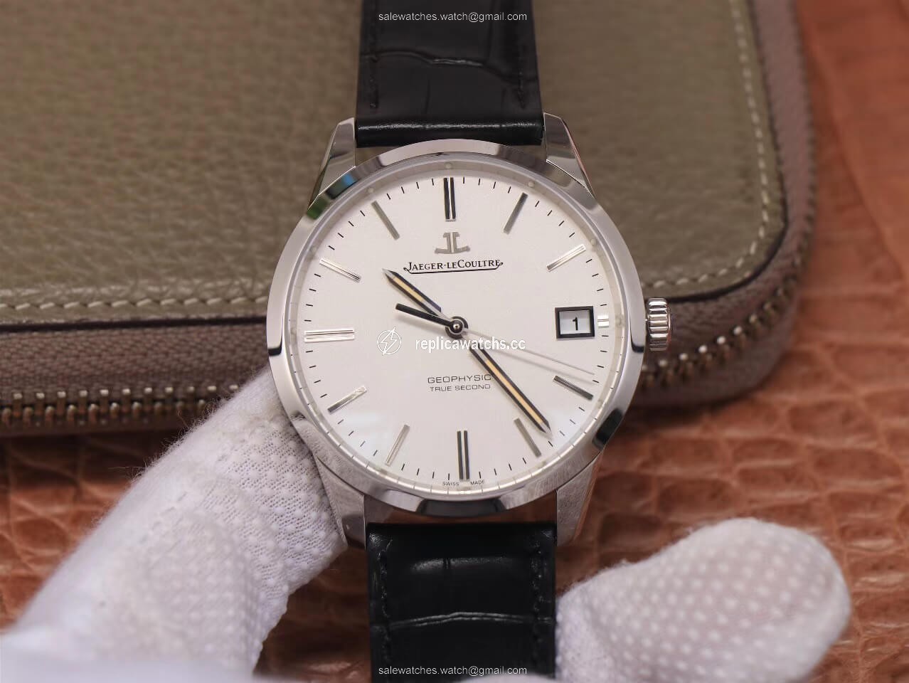 Replica Jaeger-LeCoultre Geophysic 8018420 8F Factory White Dial Replica Jaeger-LeCoultre Geophysic 8018420 8F Factory White Dial