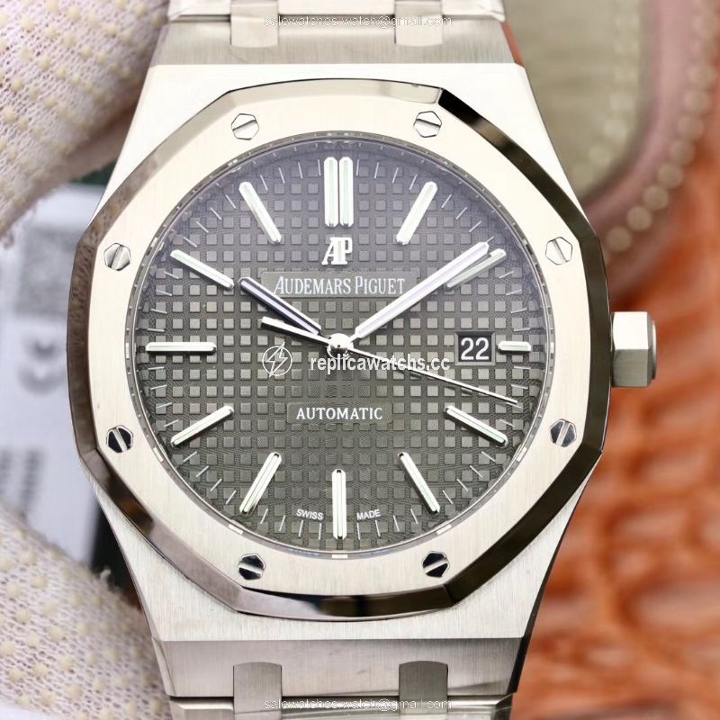 Replica Audemars Piguet Royal Oak 15400ST.OO.1220ST.04 JF Factory Black Dial Replica Audemars Piguet Royal Oak 15400ST.OO.1220ST.04 JF Factory Black Dial