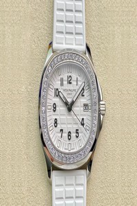 Replica Patek Philippe Aquanaut Quartz Ladies 5067A-024 PPF Factory Diamond-set Bezel