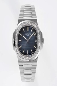Replica Patek Philippe Nautilus 5713/1G-010 PPF Factory V4 Blue Dial